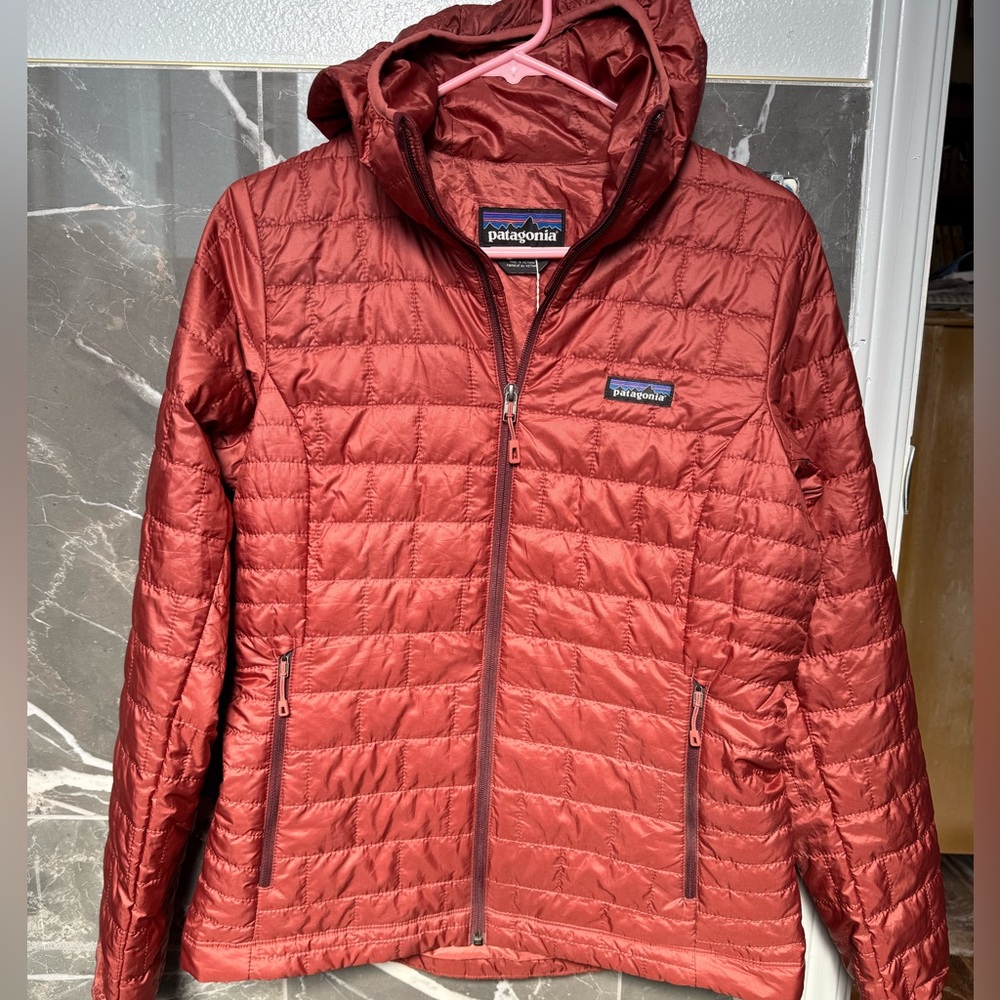 Patagonia nano puff hoody